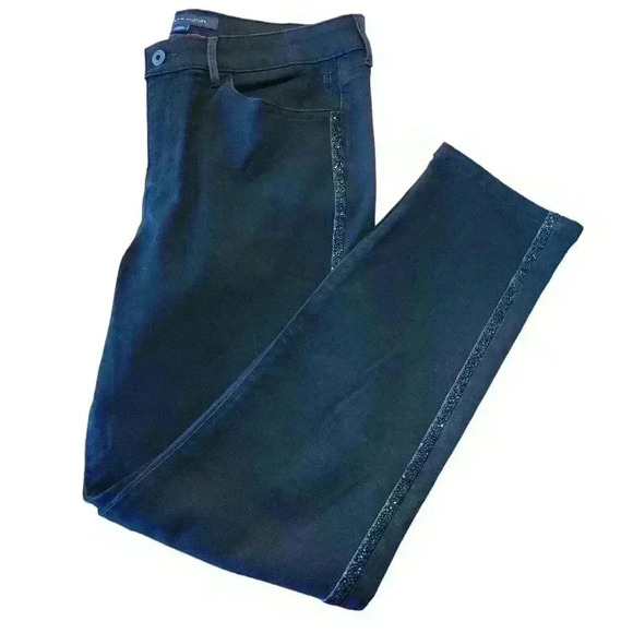 Tommy Hilfiger Denim - TOMMY HILFIGER Womens Black Jeans w/ Black Sequin Stripe/Size 12